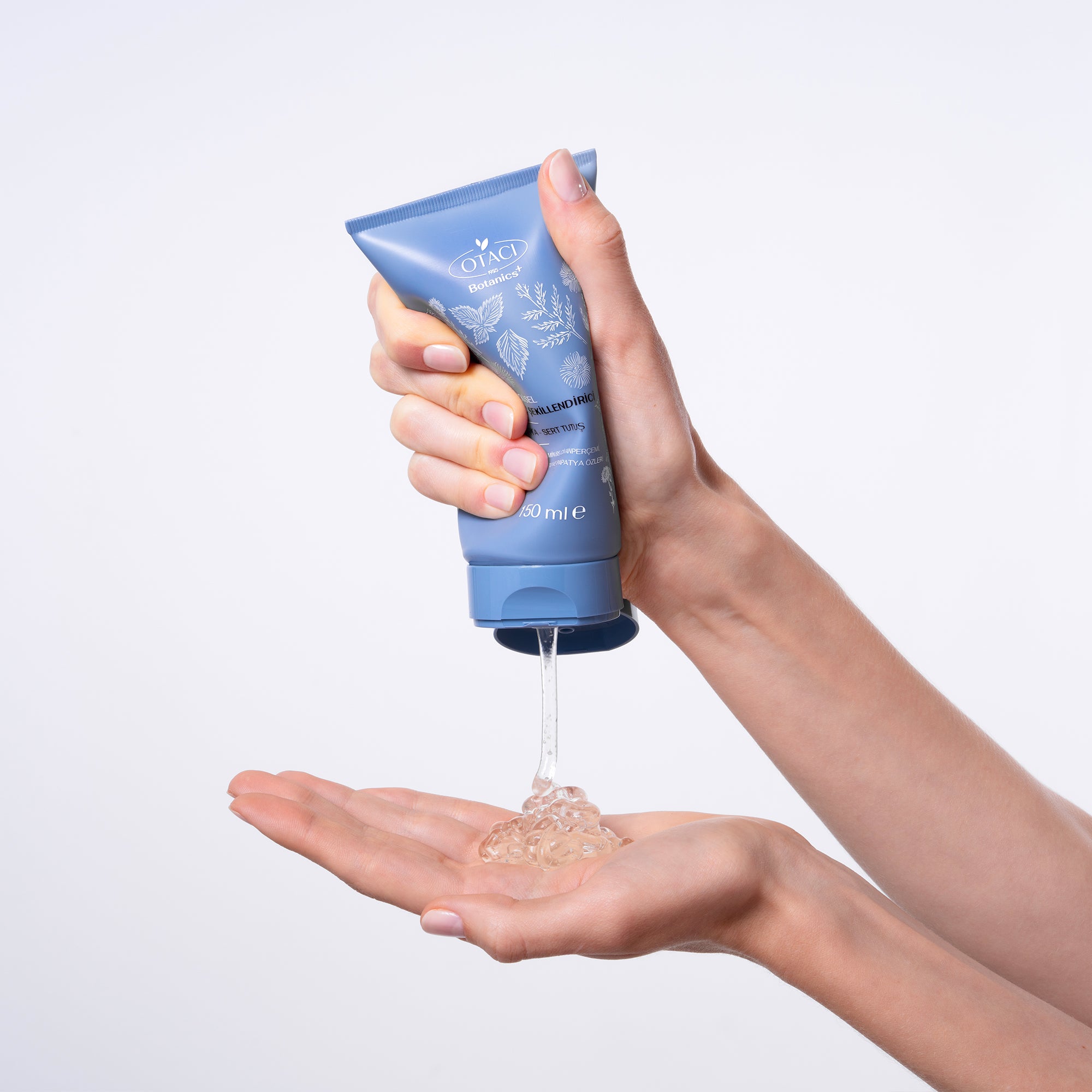 Botanics+ Bitkisel Saç Şekillendirici Orta - Sert Tutuş 150 ml