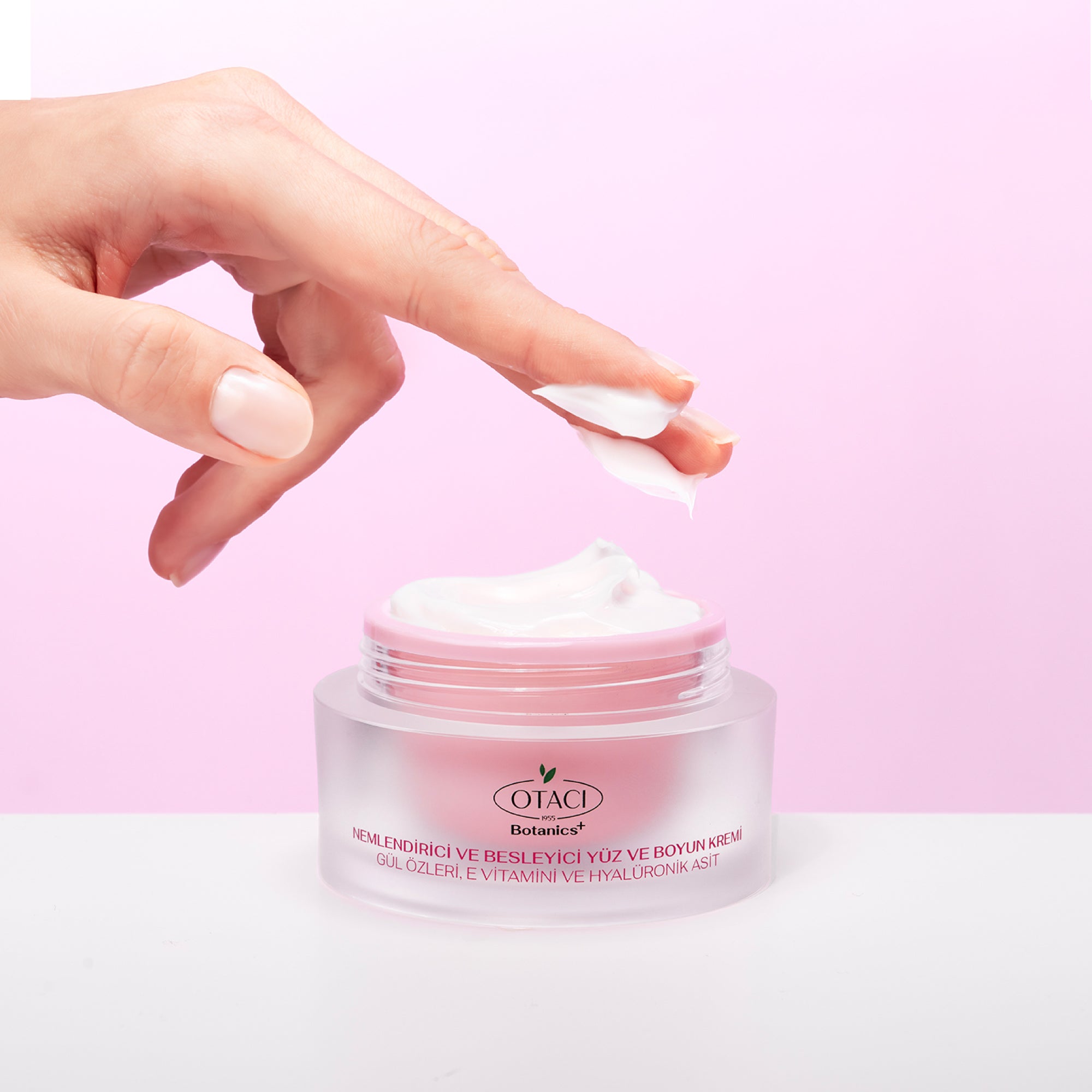 Botanics+ Nemlendirici ve Besleyici Yüz ve Boyun Kremi 50 ml