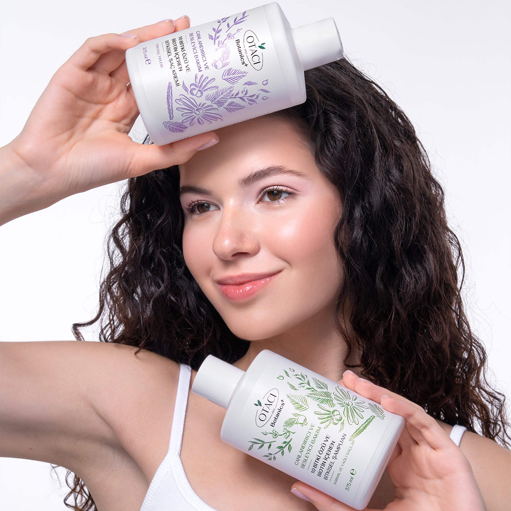 Botanics+ Canlandırıcı ve Besleyici Bitkisel Saç Kremi 375 ml