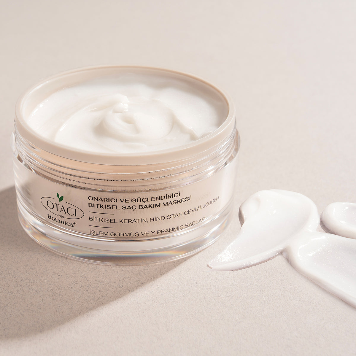 Botanics+ Onarıcı ve Güçlendirici Bitkisel Saç Bakım Maskesi 200 ml